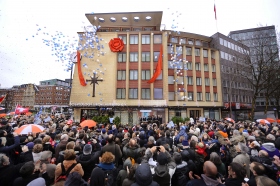 El 21 de enero 2012, la Iglesia de Scientology de Hamburgo celebró la apertura de su nueva sede completamente transformada en Domstrasse 9, en Altstadt, el centro del distrito histórico de Hamburgo.