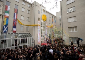 El 23 de enero de 2010, dignatarios de toda Europa se unieron con casi mil scientologists y simpatizantes para celebrar la Gran Inauguración de la rama de Bruselas de las Iglesias de Scientology para Europa. 